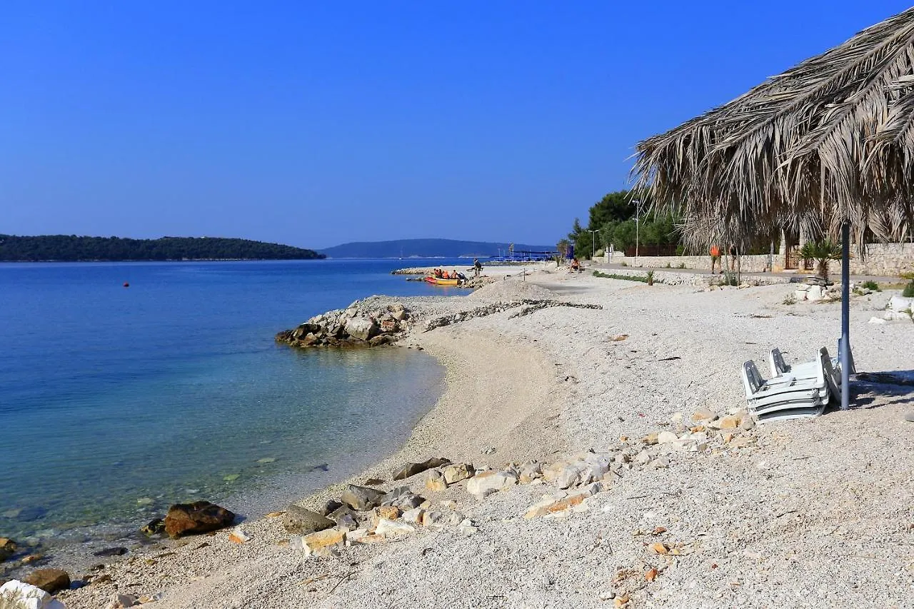 Apartments With A Parking Space Seget Donji, Trogir - 21374