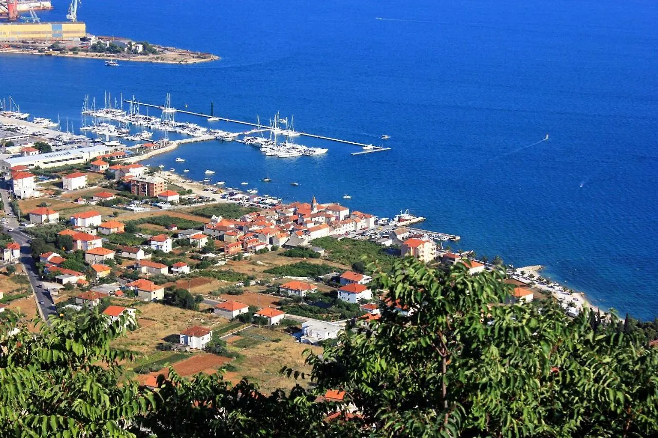 Apartments With A Parking Space Seget Donji, Trogir - 21374